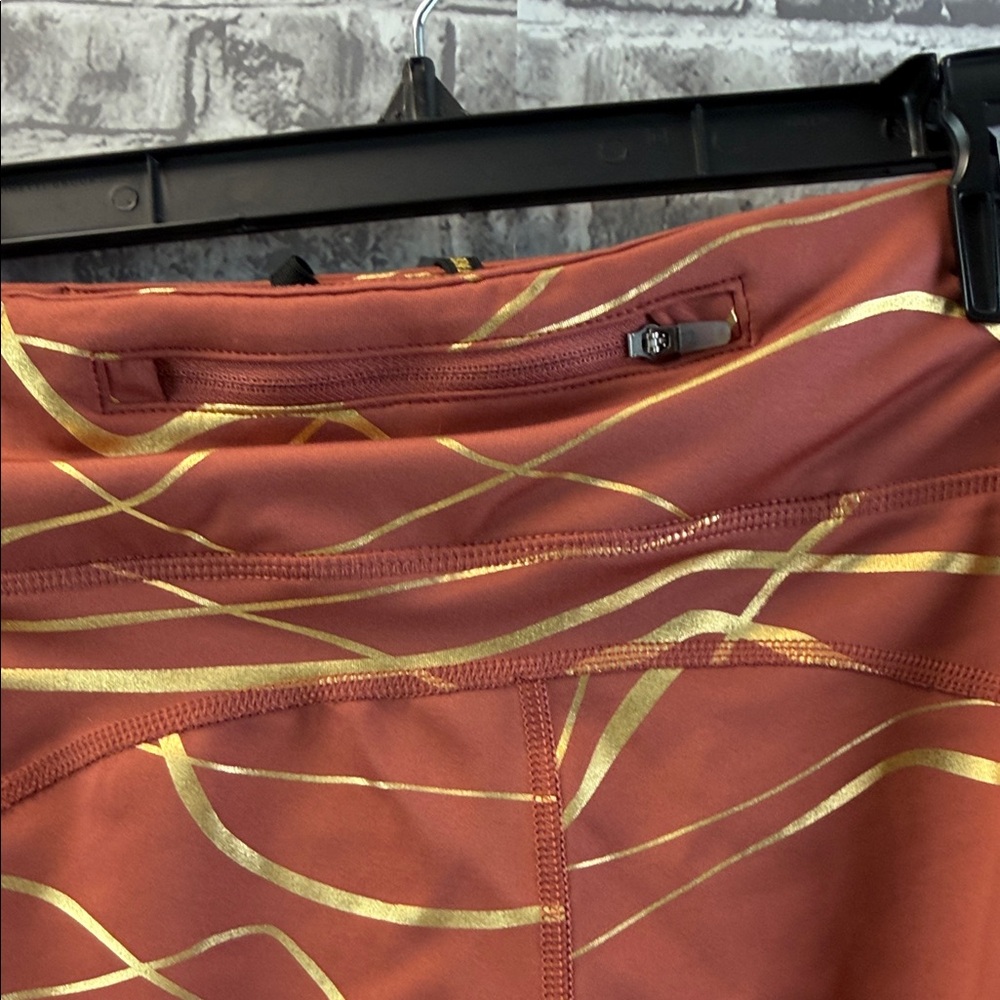 Nike running Copper and Gold Patterned Leggings‎ - Picture 4 of 10